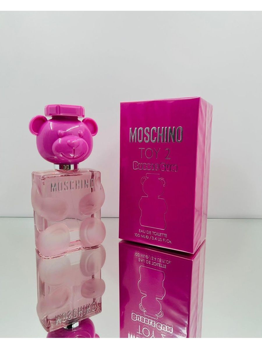 Духи москино той 2 бабл гам. Moschino Toy 2 Bubble Gum. Парфюм Moschino Bubble Gum. Духи мишка Moschino бабл гам. Духи Moschino Toy 2.