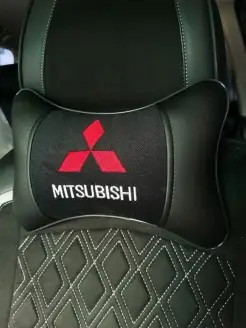 Автомобильная подушка под шею с вышивкой MITSUBISHI