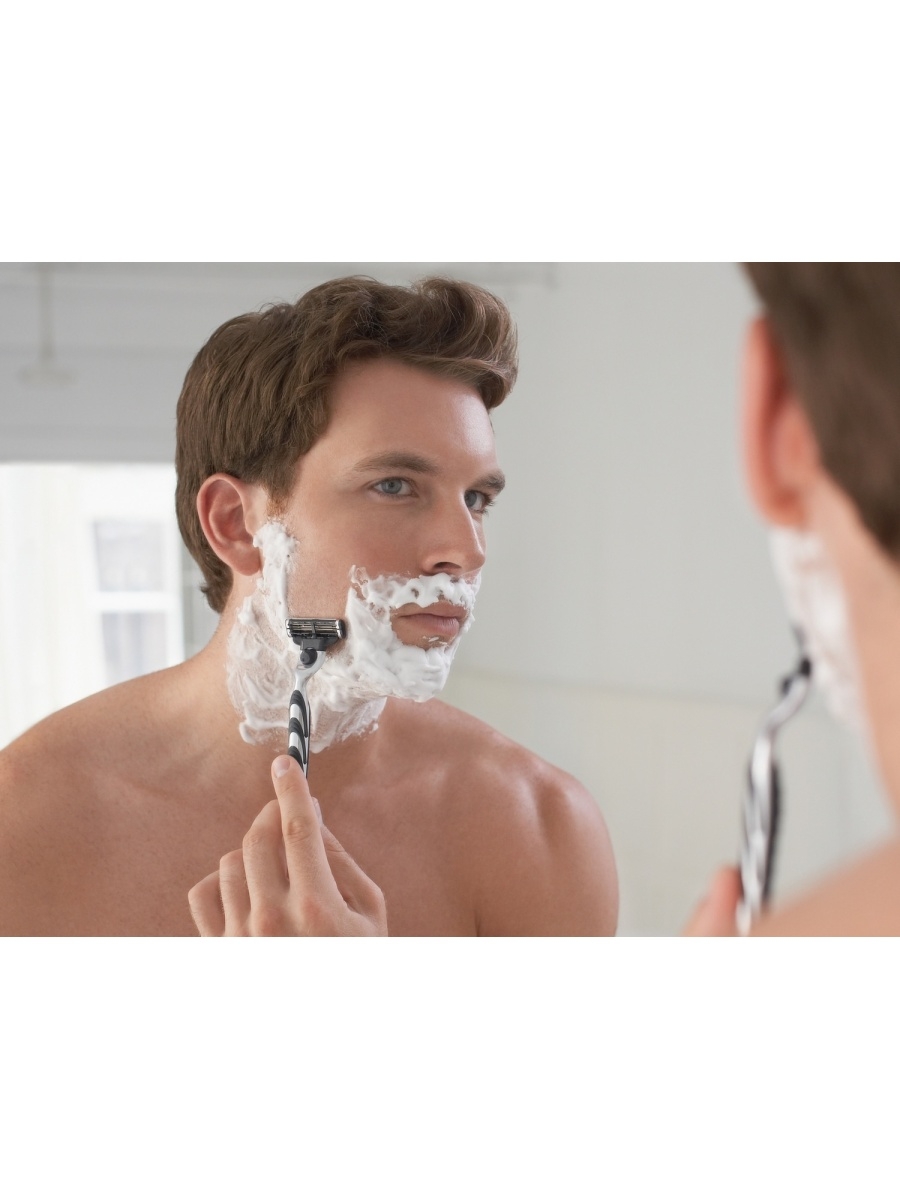 Как брить мужчине очков