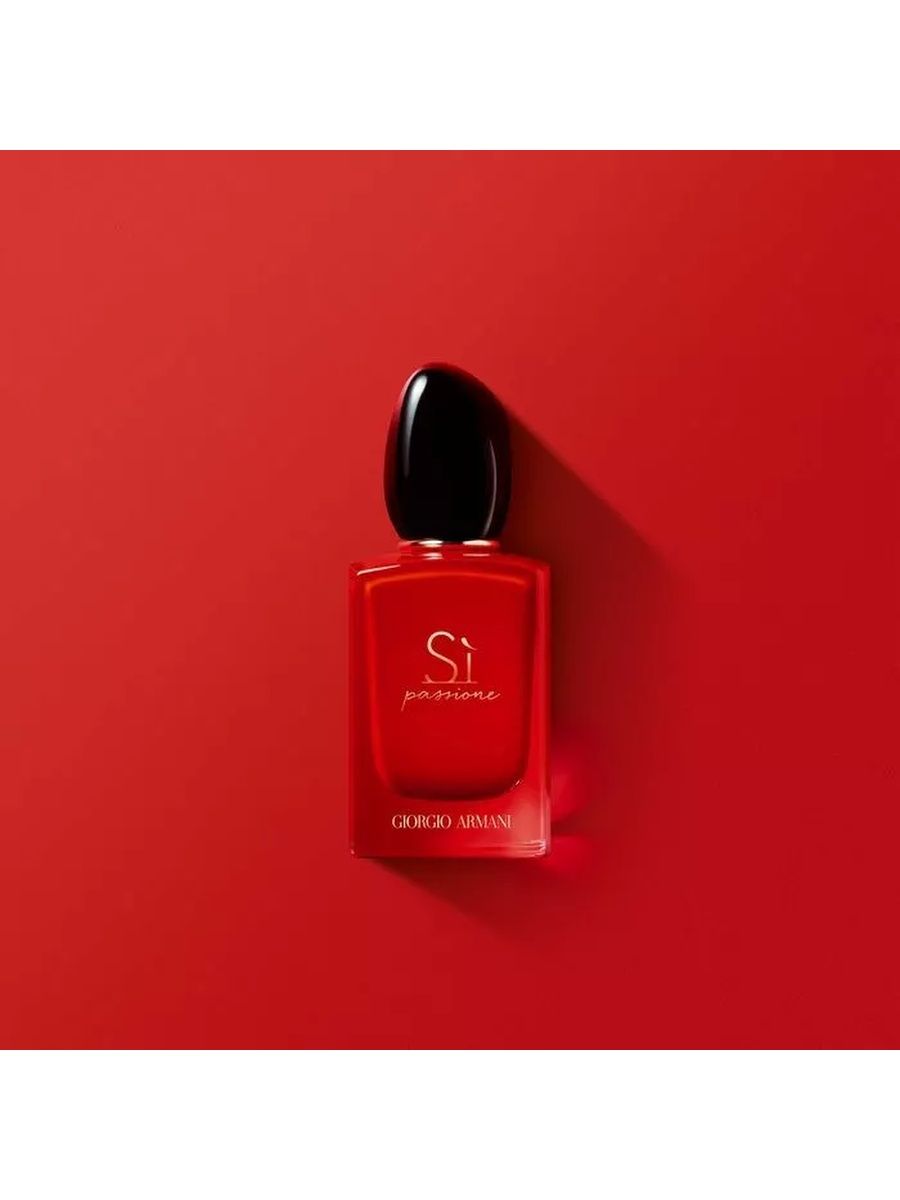 Armani si passione. Джорджио Армани си красные. Си Пассионе. Си Пасьон Армани. Si красные.